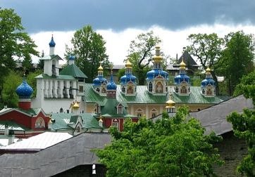 Экскурсия Псков Изборск Печоры на 2 дня, туры  из Санкт-Петербурга